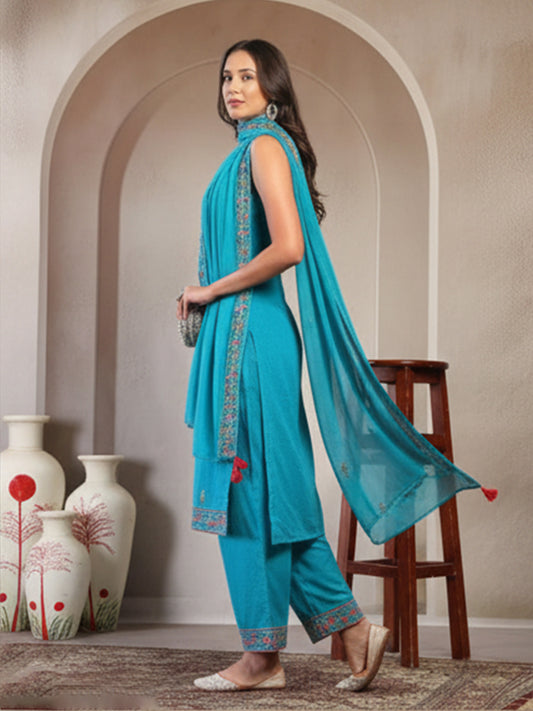 Elegant Blue Dobby Suit Set for Women’s Casual Ethnic Wear