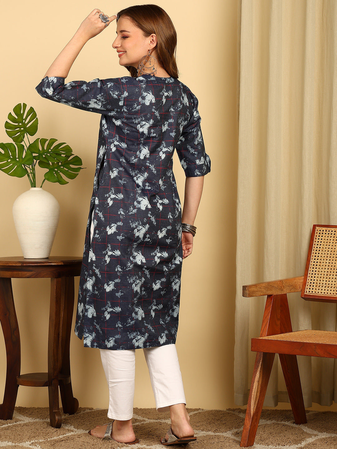Indigo Blue Solid Cotton Blend Straight Kurta