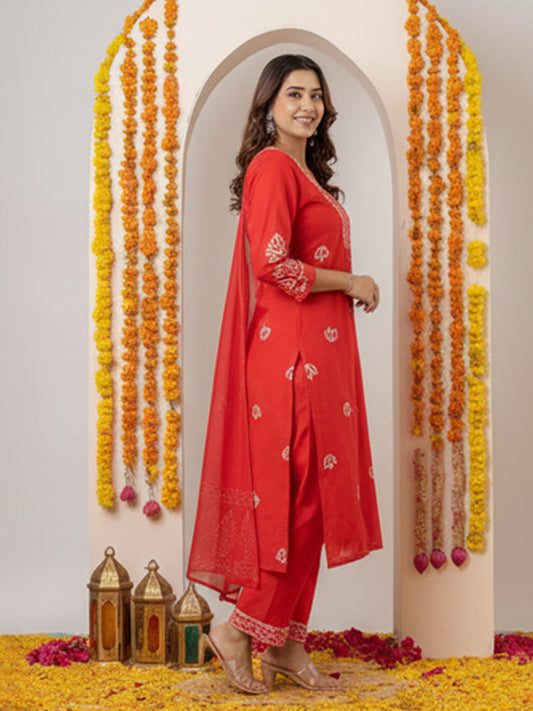 Orange cotton suit set for women with embroidered details