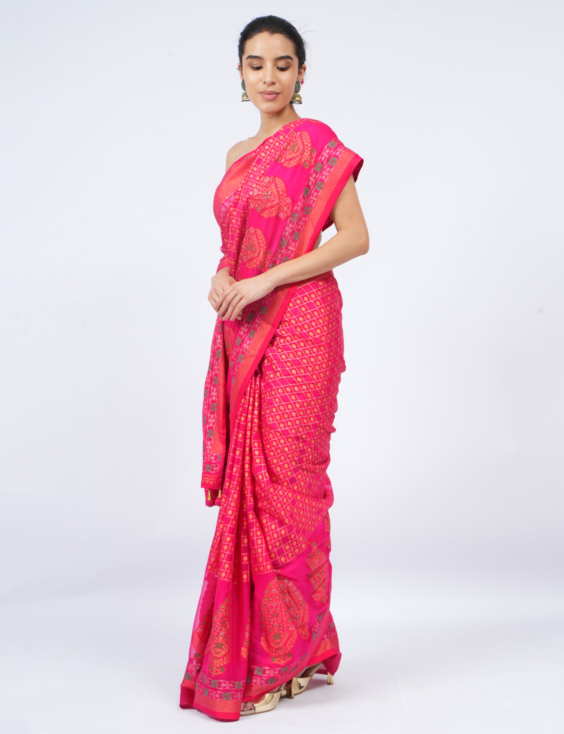 dhartii  Red Surkh Jacquard Crepe Saree