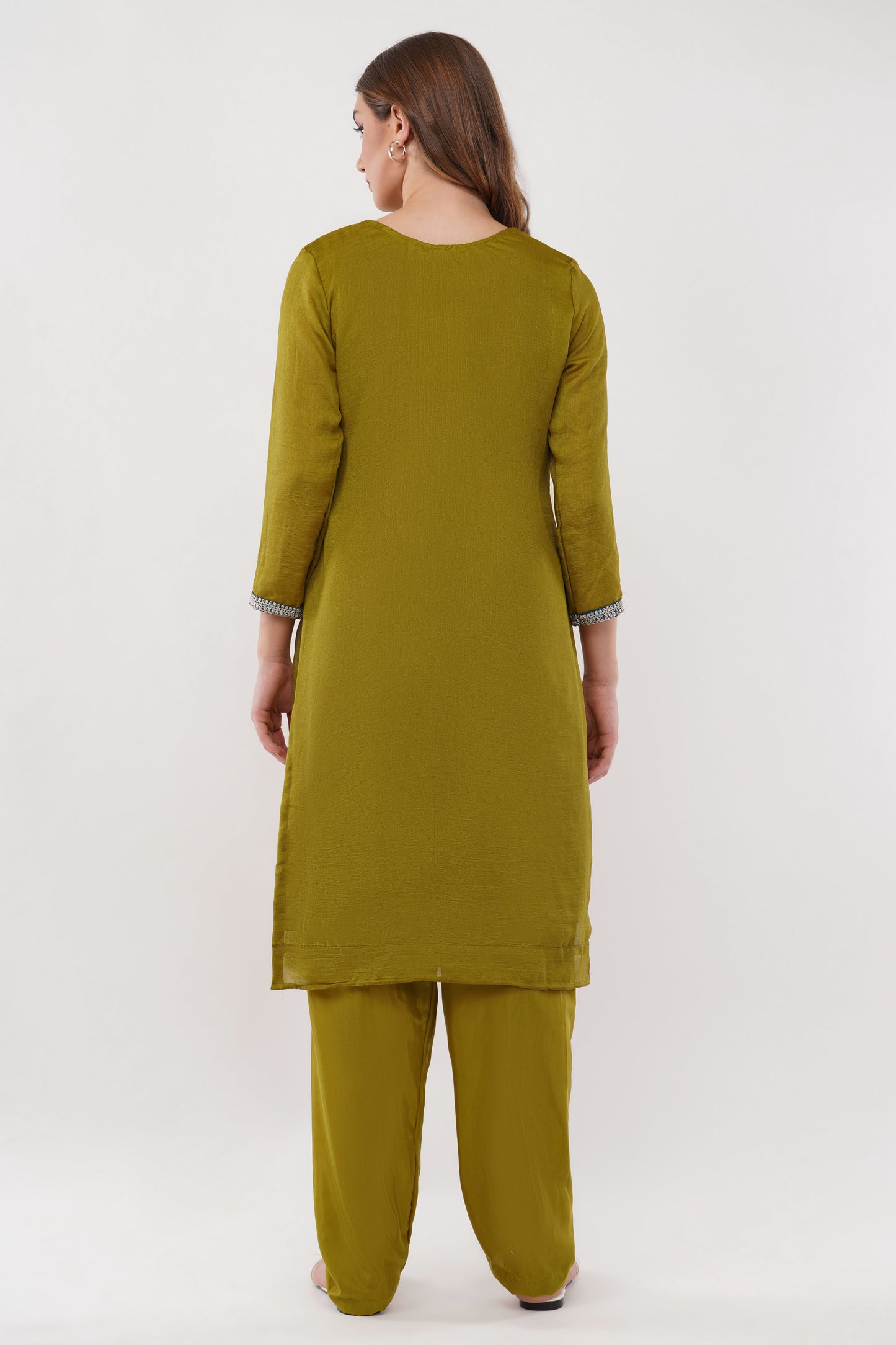 Mustrad Vichitra Silk Suit With Multi Thread & Zari Embroidery Stitch - Set Of 3