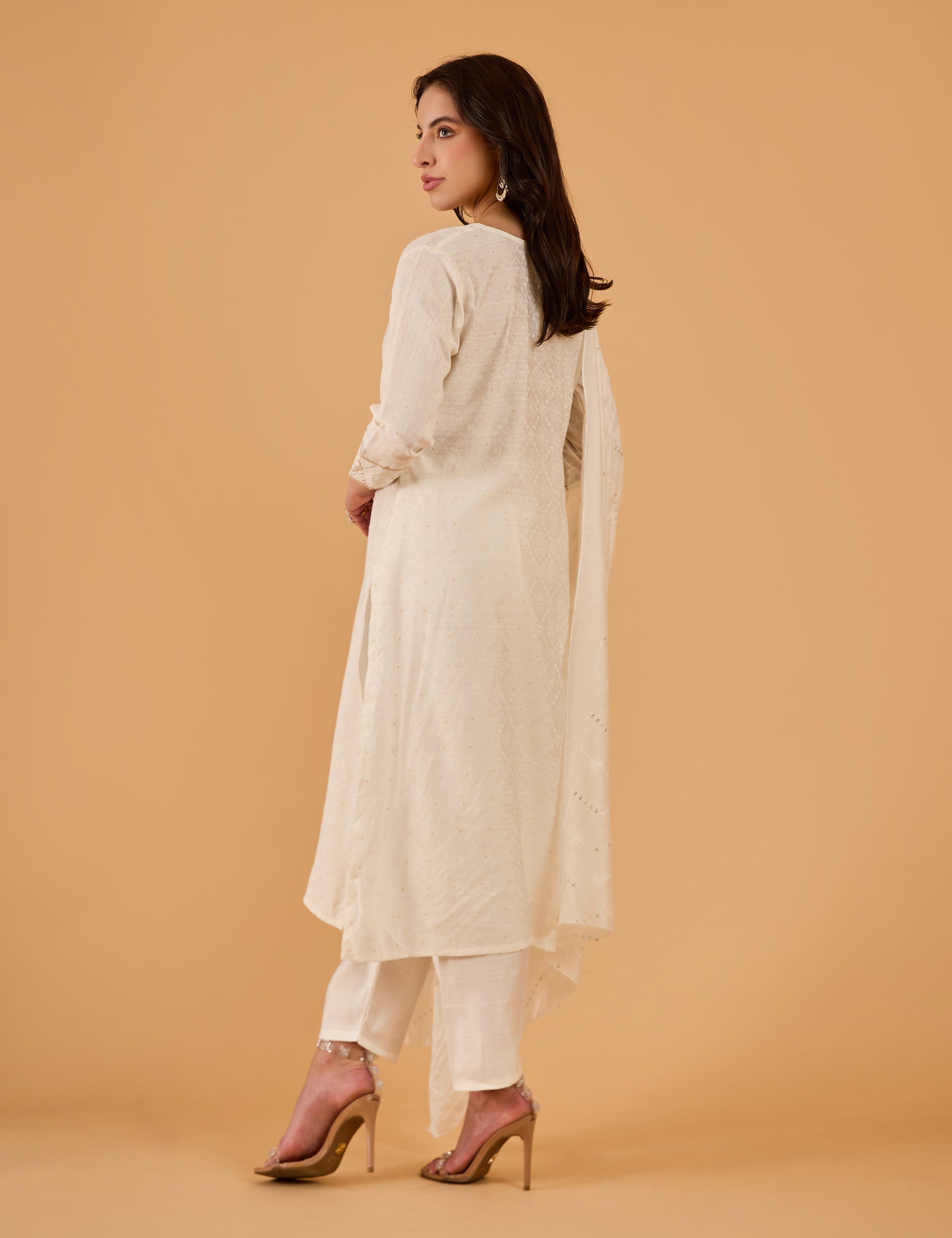 dhartii  Off-white Embroidered Viscose Kurta Set