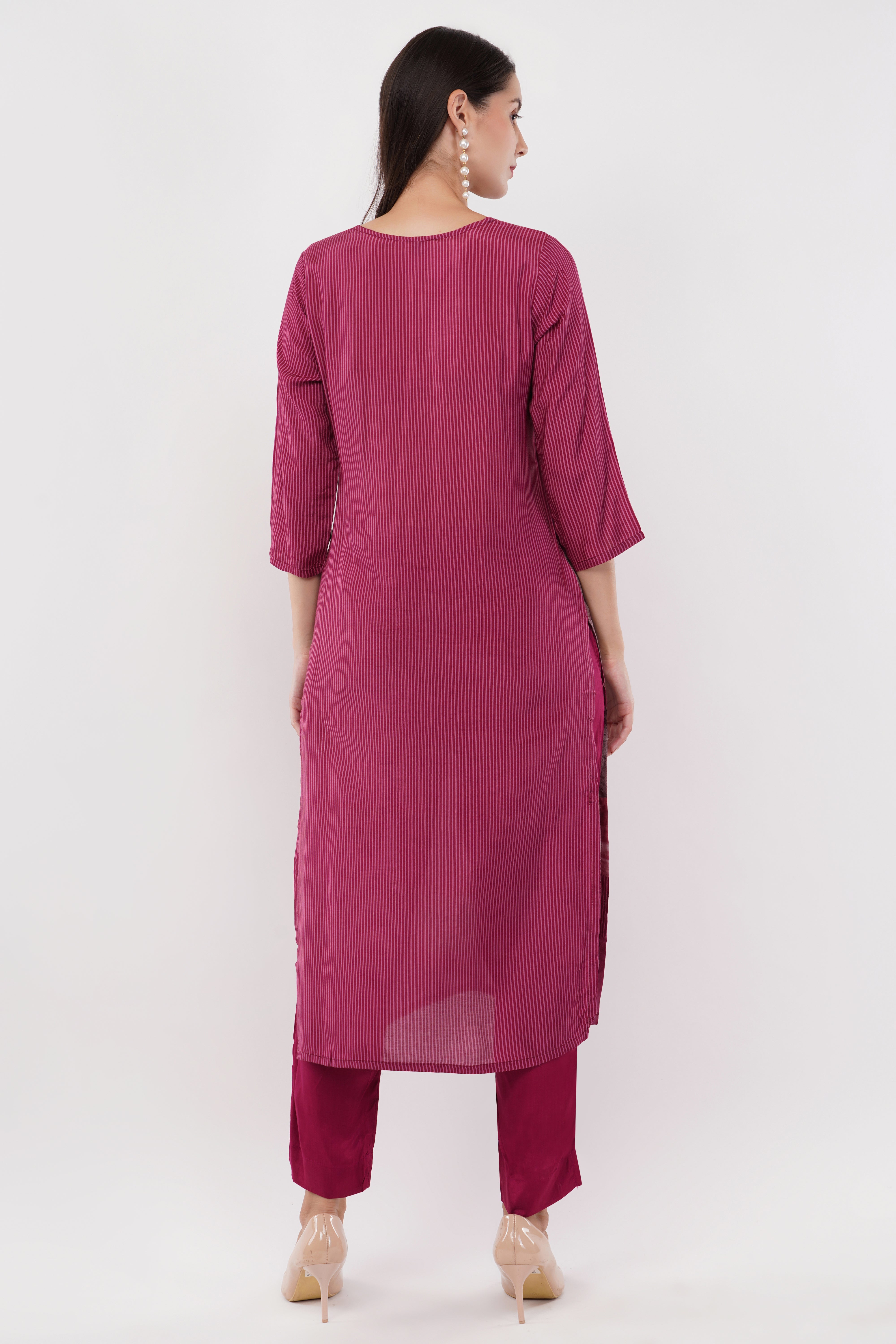 Muslin Organza Dupatta With Digital Printed Wine Suit - Set Of 3