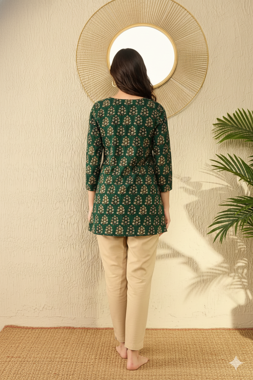 Green Cotton Blend Ethnic Motifs Printed Regular Tunic
