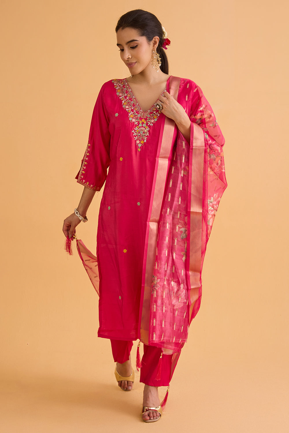 dhartii  metallic Pink Embroidered Silk Tissue Kurta Set