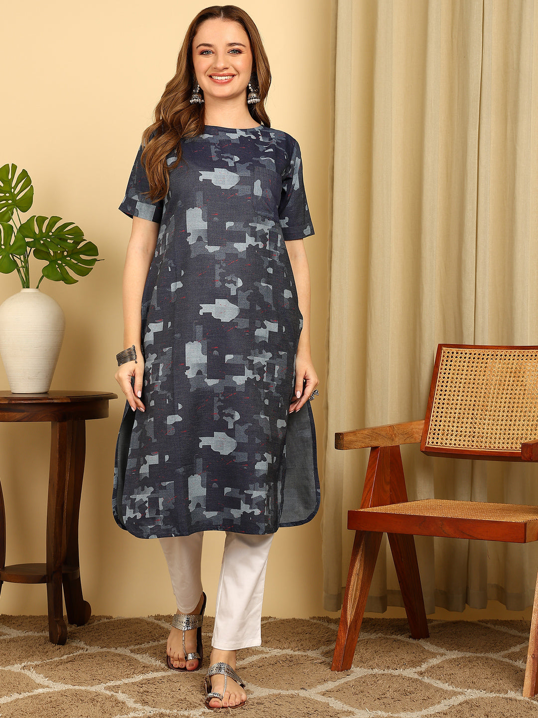 Indigo Blue Solid Cotton Blend Straight Kurta