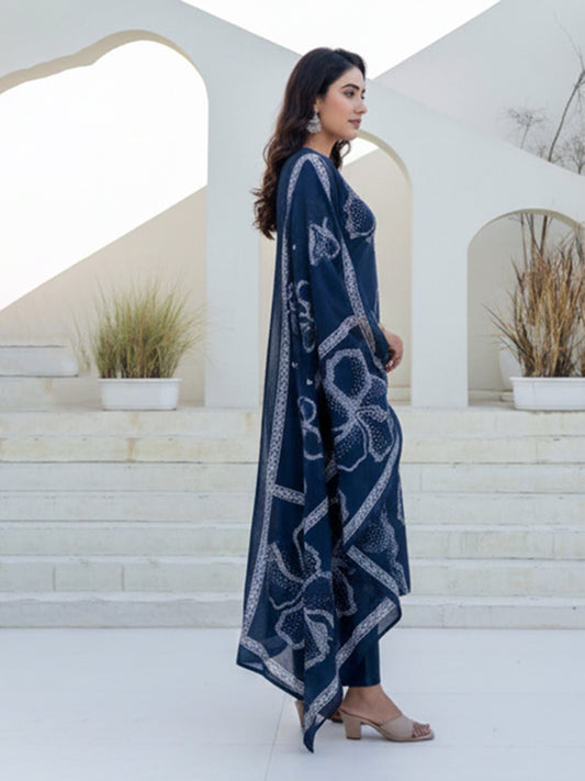 Elegant blue cotton suit set for women with everyday comfort