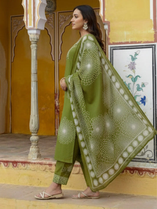 Elegant green cotton suit set with everyday comfort