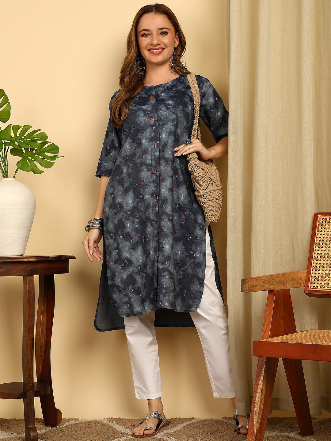 Indigo Blue Solid Cotton Blend Straight Kurta