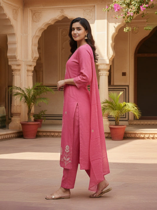 Pink cotton suit set with embroidery and soft inner lining