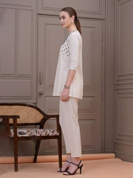 white coloured cotton slub 2-piece co-ord set