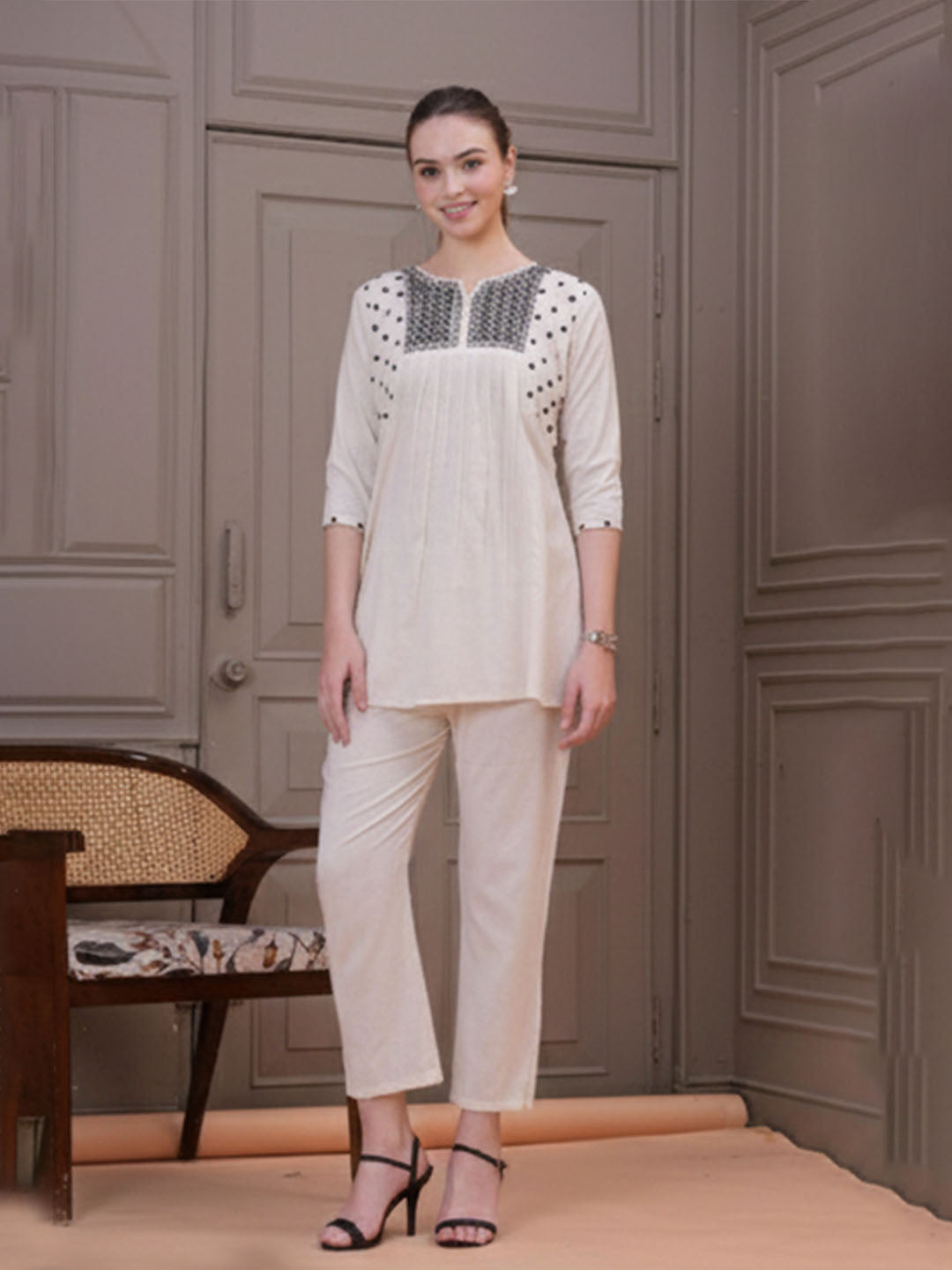 white coloured cotton slub 2-piece co-ord set