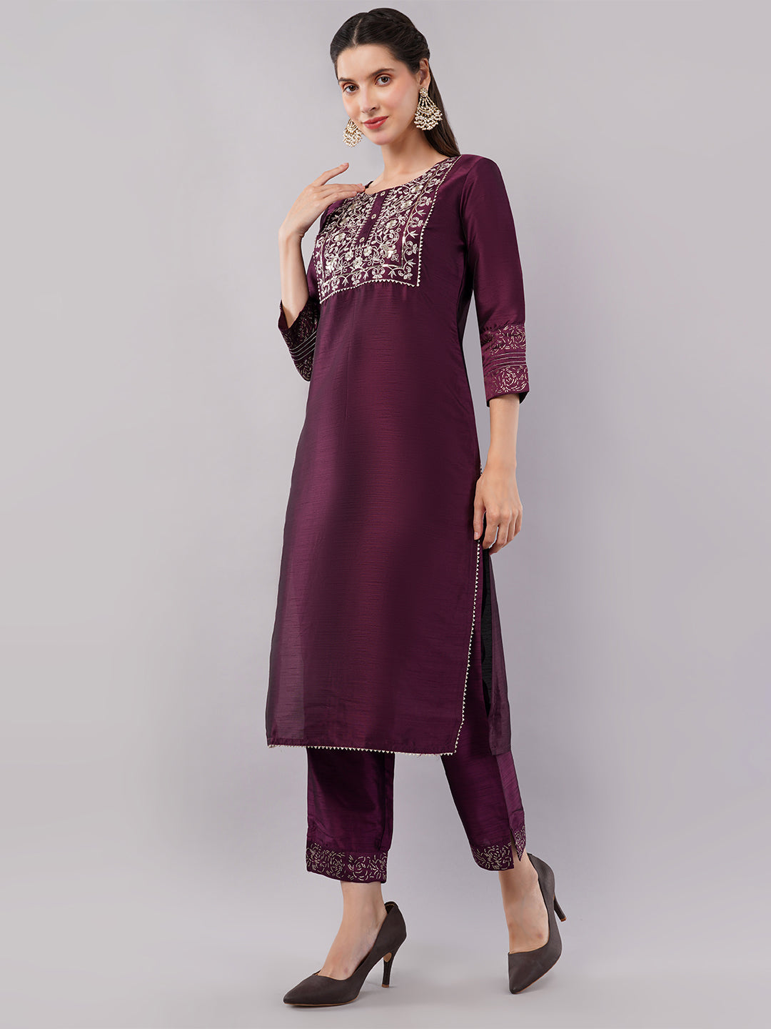 dhartii Elevated Fashionable Purple Embroidered Suit Set with Printed Oraganza Dupatta and Pants (3 Piece Set)