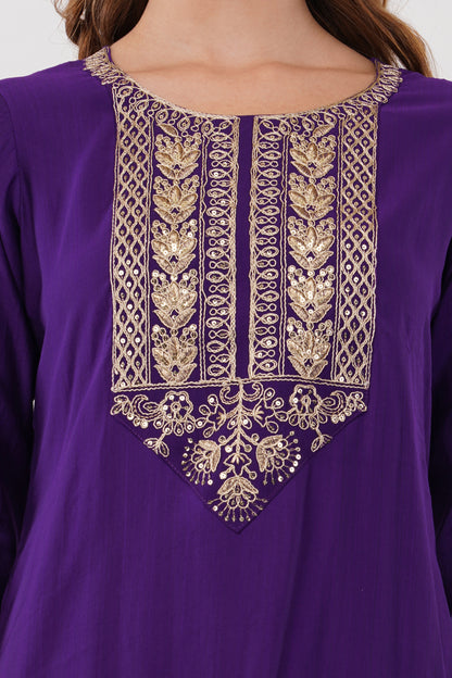 Purple Silk Straight Suit With Graceful Dupatta - Set Of 3