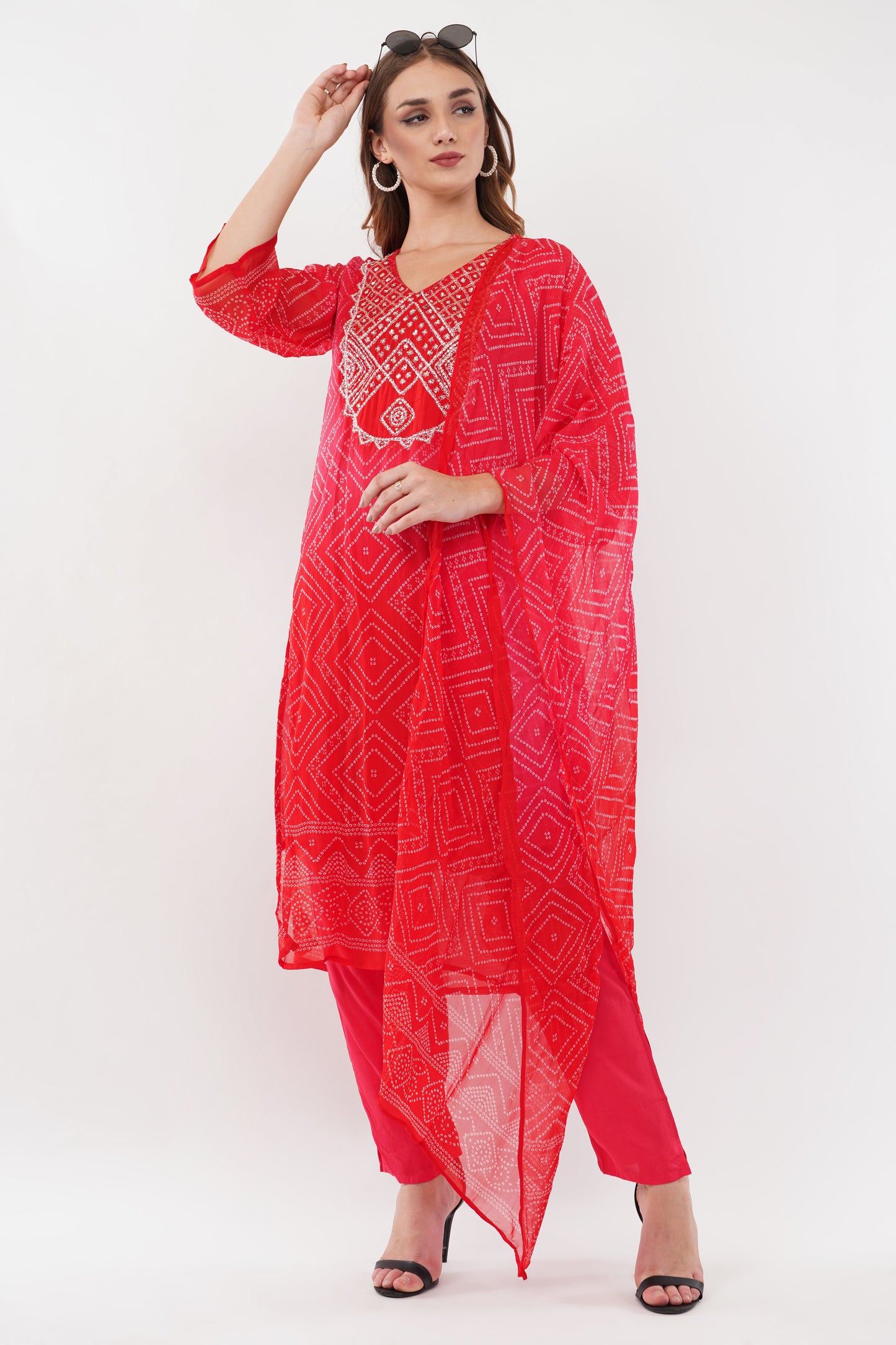 Red Georgette Digital Print Bandhani Print Embellished Suit Suit Set - Set Of 3