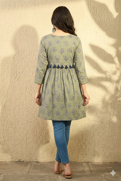 Green Cotton Blend Ethnic Motifs Printed Peplum Tunic