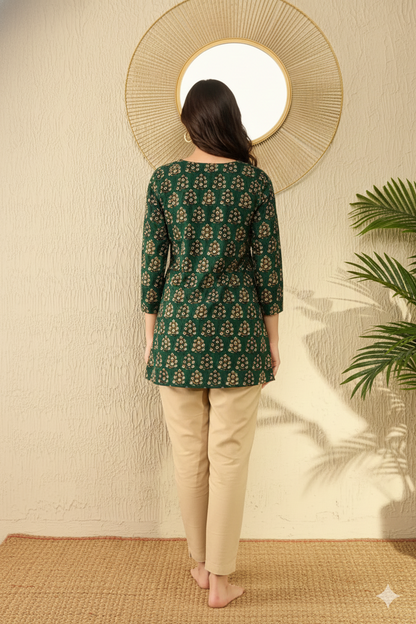 Green Cotton Blend Ethnic Motifs Printed Regular Tunic 
