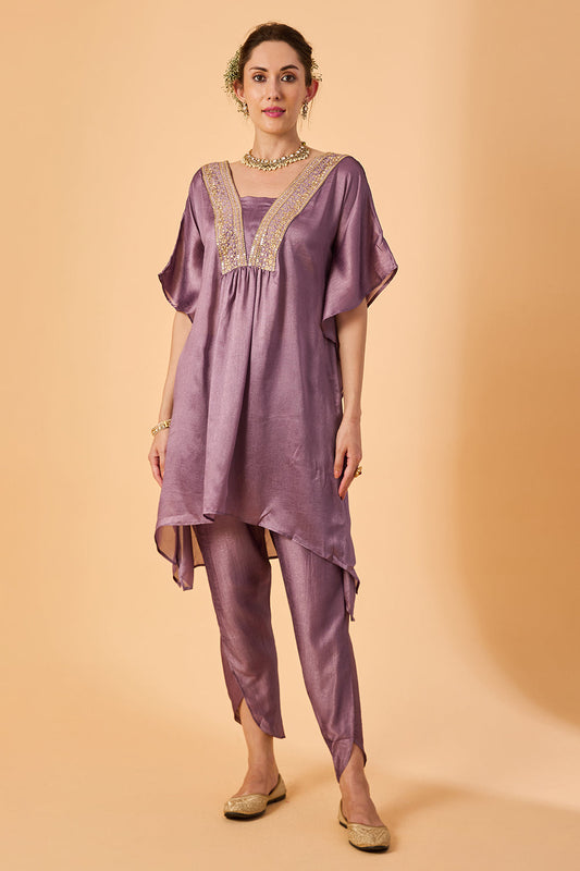 dhartii  Shiny Lavender Embroidered Art Silk Fusion Set