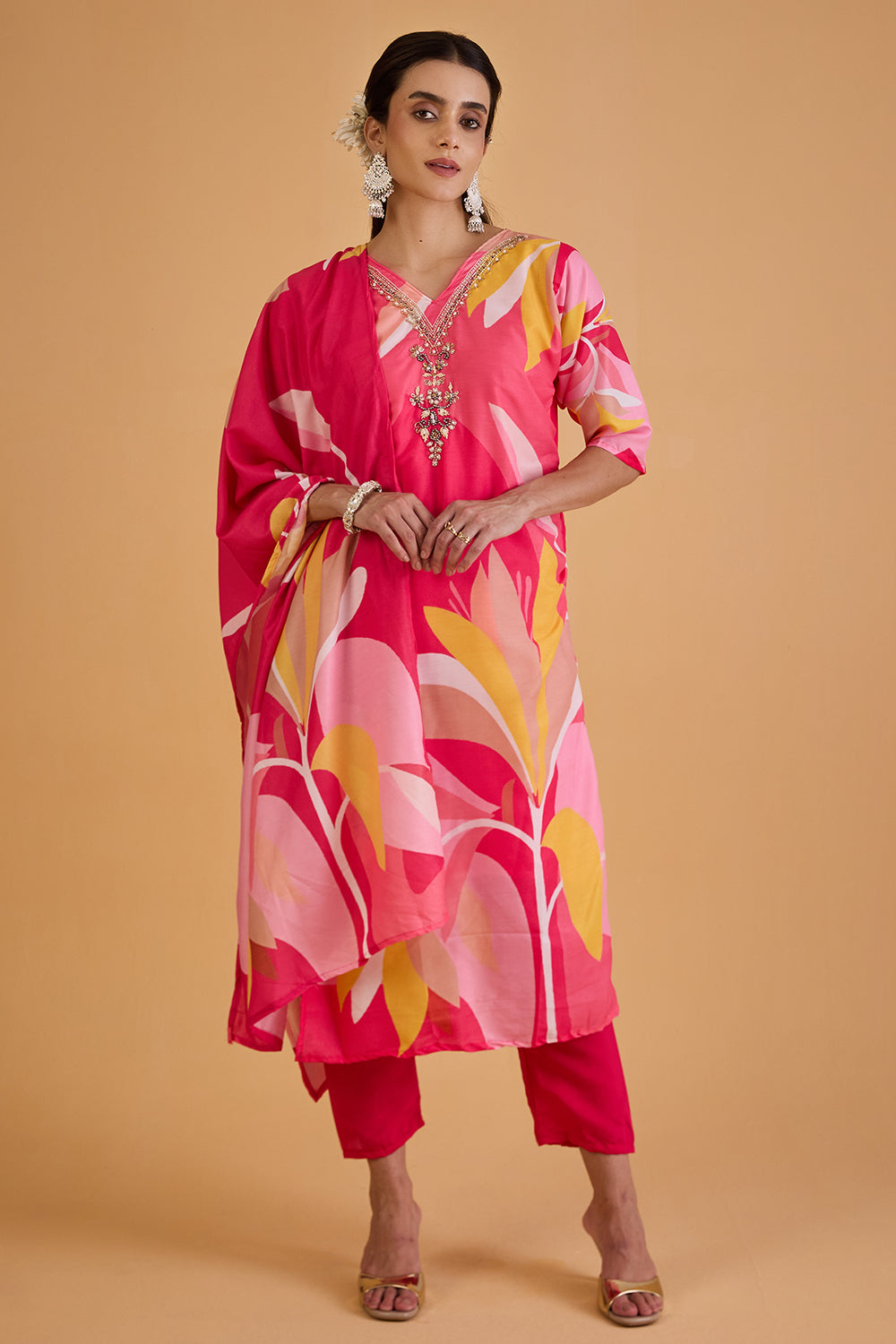 dhartii  Pink Floral Abstract Printed Kurta Set