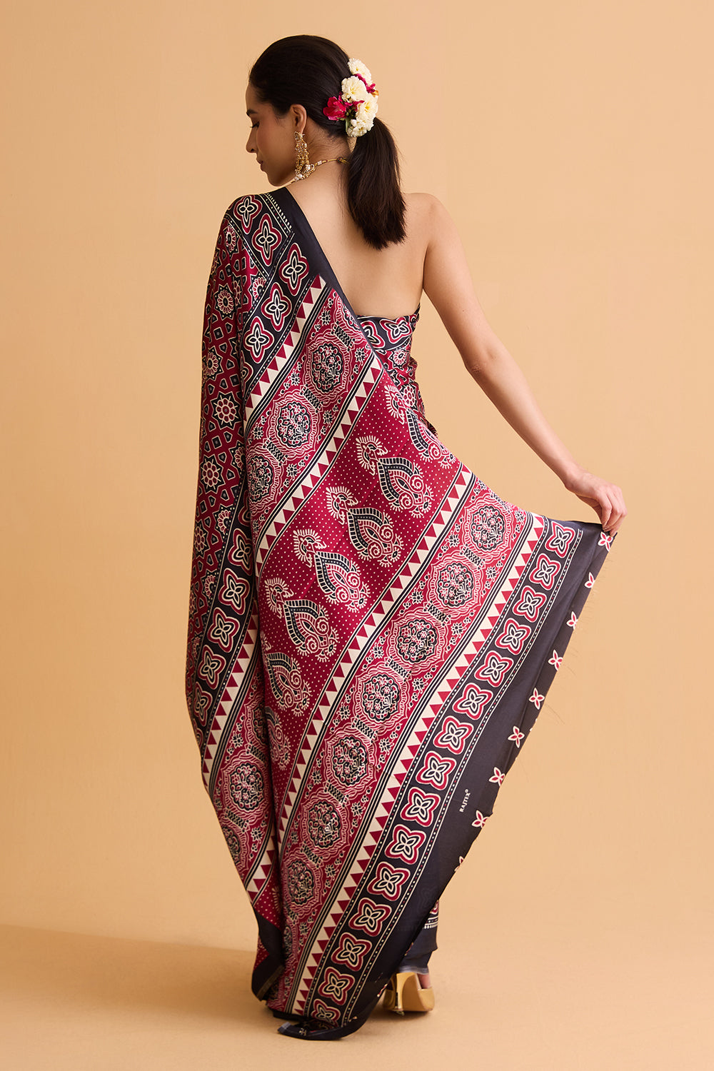 dhartii  Maroon printed Crepe Saree