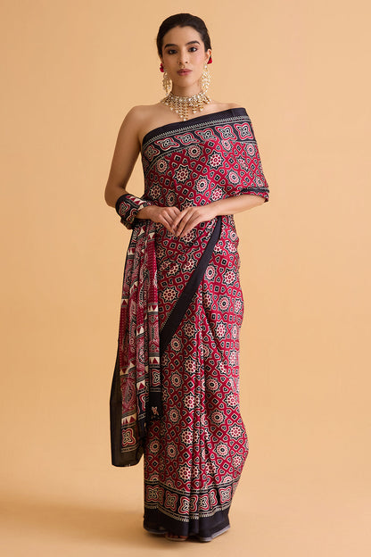 dhartii  Maroon printed Crepe Saree