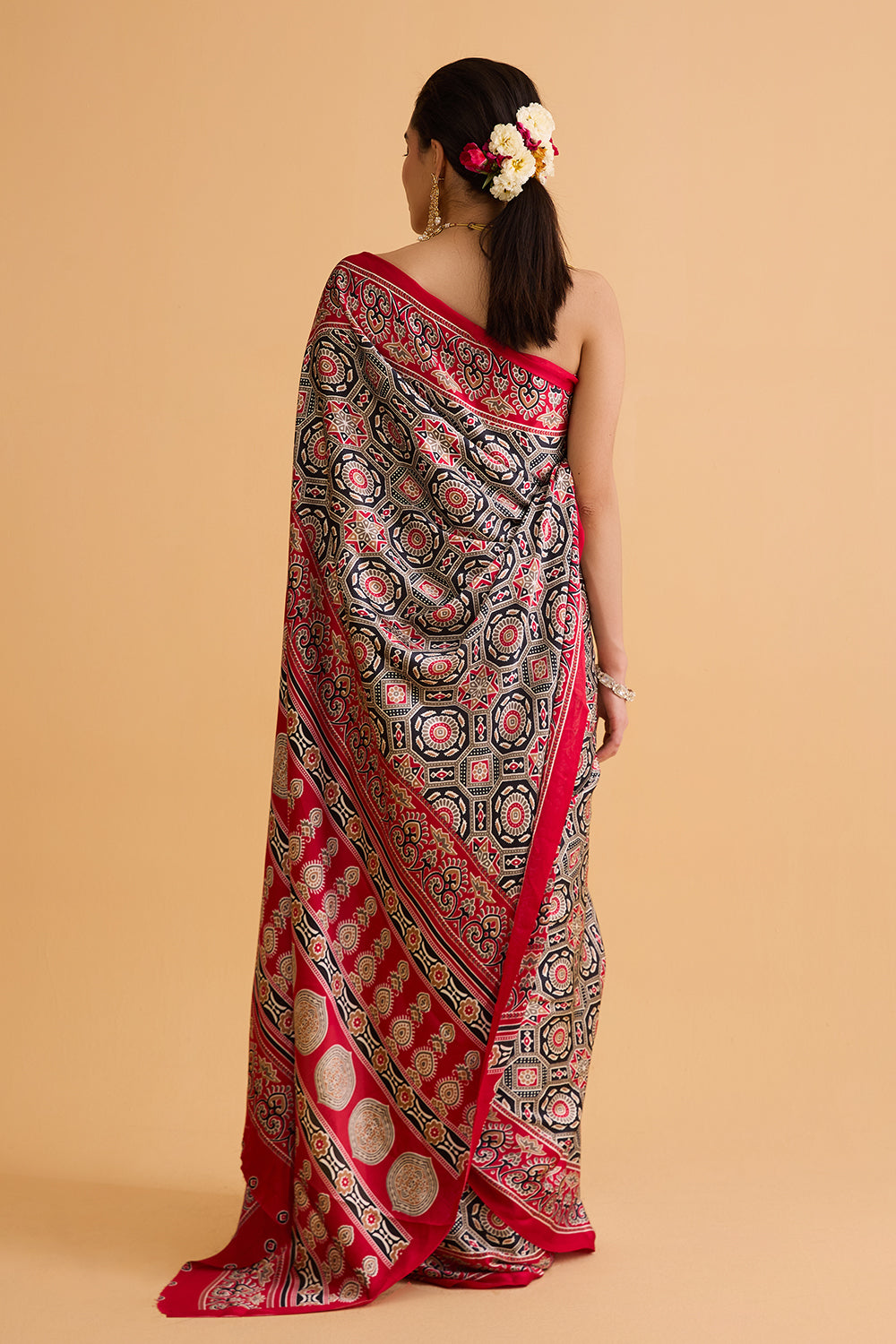 dhartii  Ruhani Red Printed Crepe Saree